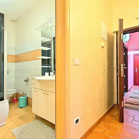 Teo Apartment *